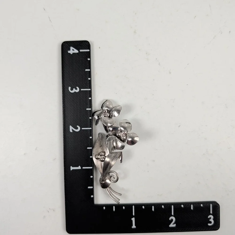 Vintage BB (Binder Bros) Sterling Silver Floral Bouquet Brooch Pin